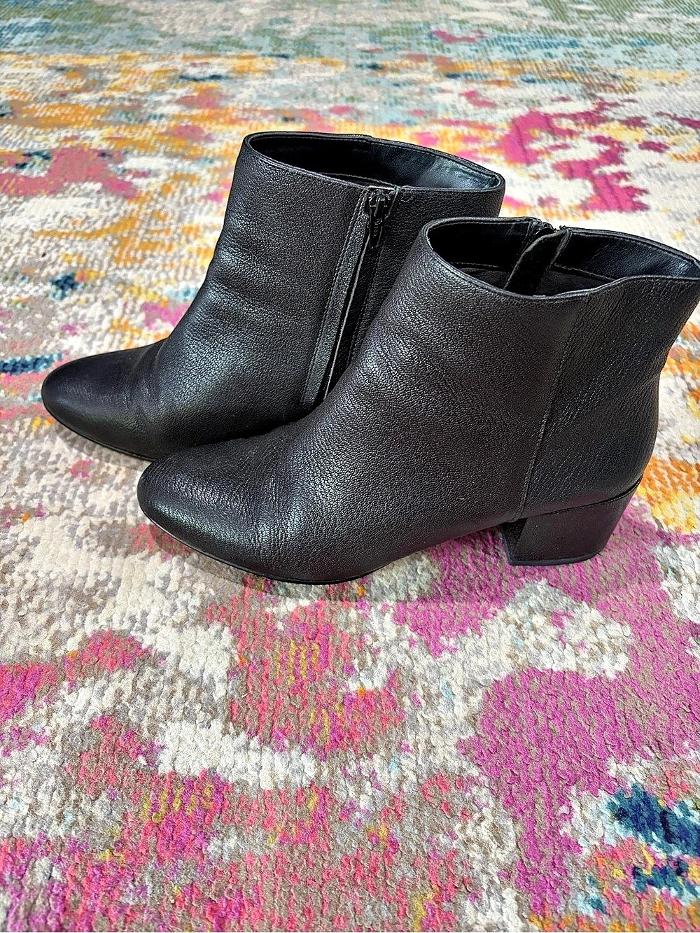 Banana Republic Black Pointed-Toe Ankle Boots